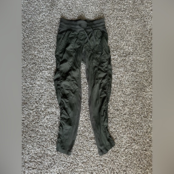 LULULEMON DANCE STUDIO CROP - Picture 6 of 8